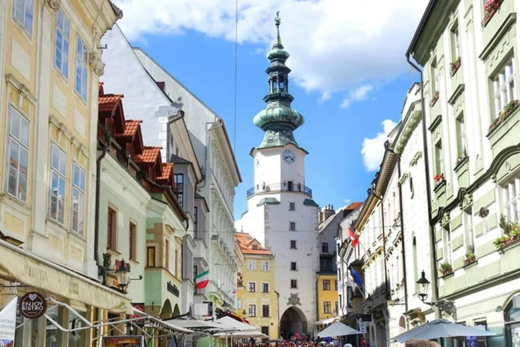 Boutique Flat In Old Town Lejlighed Bratislava Eksteriør billede