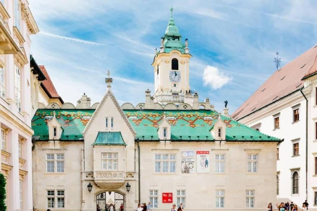 Boutique Flat In Old Town Lejlighed Bratislava Eksteriør billede