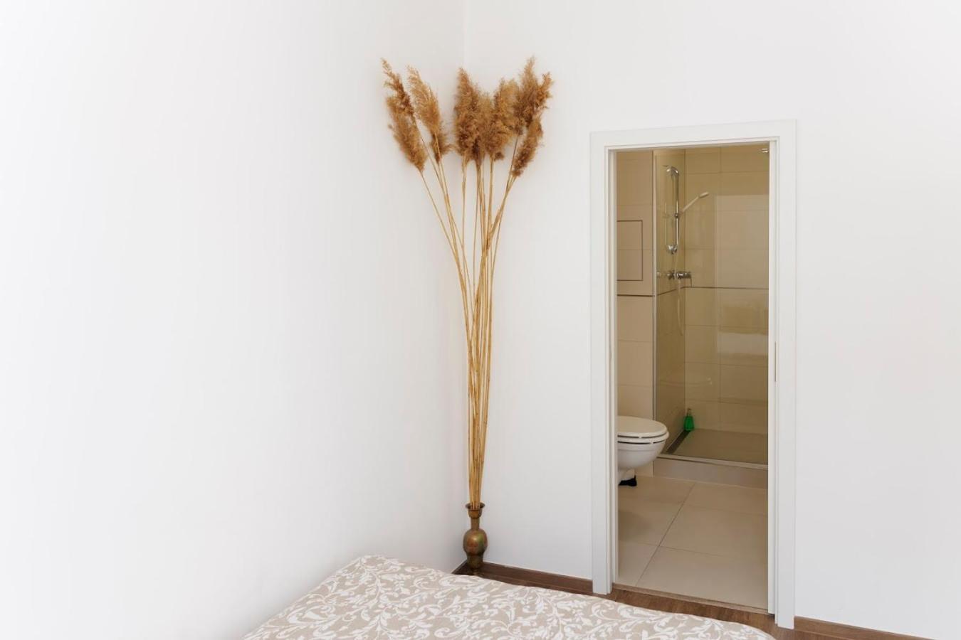 Boutique Flat In Old Town Lejlighed Bratislava Eksteriør billede
