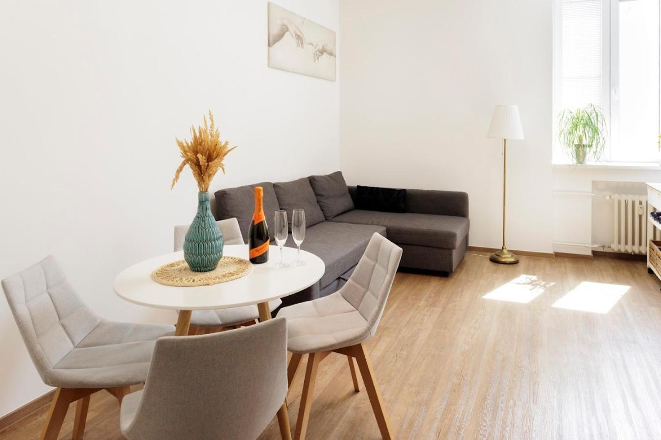 Boutique Flat In Old Town Lejlighed Bratislava Eksteriør billede